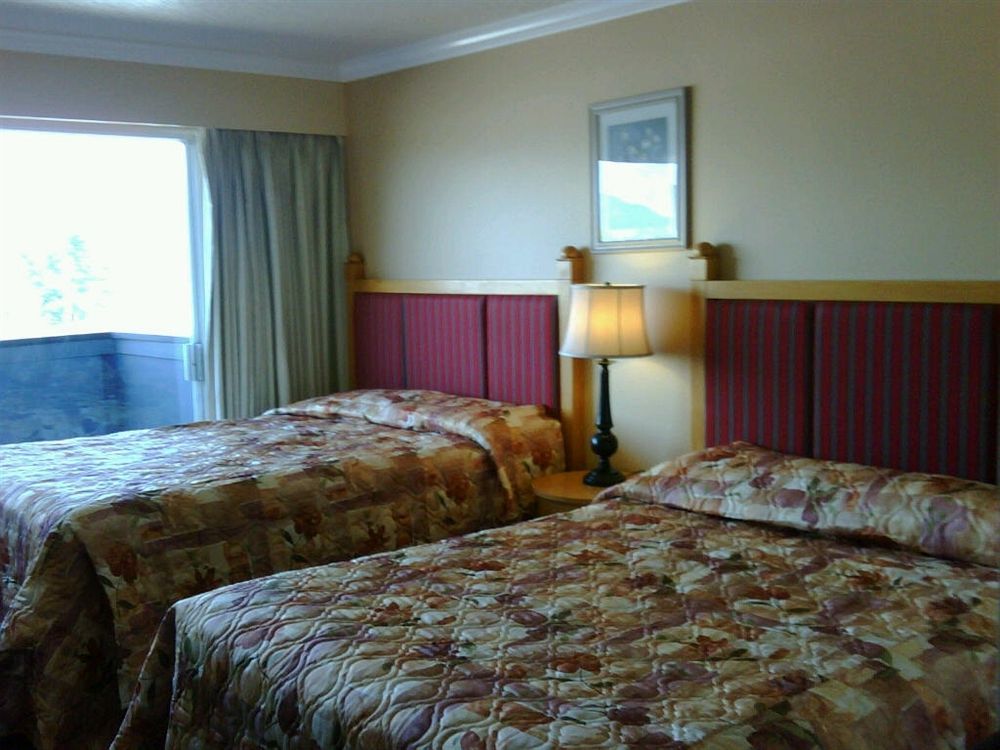 Coast Metro Vancouver Hotel Burnaby Eksteriør bilde